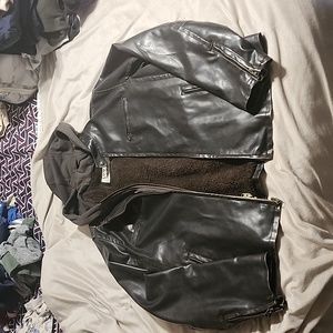 Levi's faux leather/faux fur lined jacket